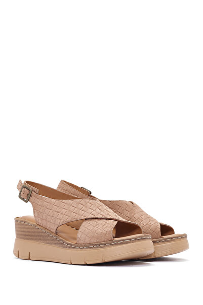 Derimod Kadın Pudra Bilekten Tokalı Dolgu Topuklu Ayakkabı Hakiki Deri Comfort Sandalet 25SFD341810