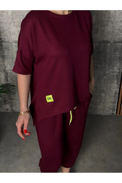 velmorafashion Γυναικείο κοντομάνικο μπλουζάκι με λαιμόκοψη βισκόζης δύο κλωστών και παντελόνι διπλό κοστούμι