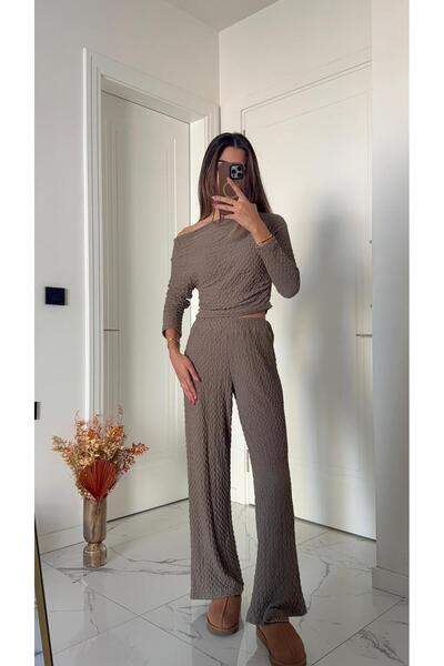 Butik Bej Rengi Gofre Kayık Yaka Alt-Üst Takım