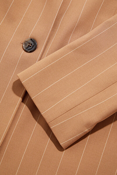 W Collection Camel Striped Mono Closure Jacket