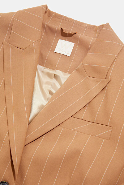 W Collection Camel Striped Mono Closure Jacket
