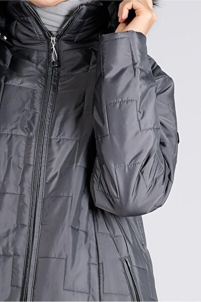 Alvina Fur-Collared Zippered Puffer Coat 90316