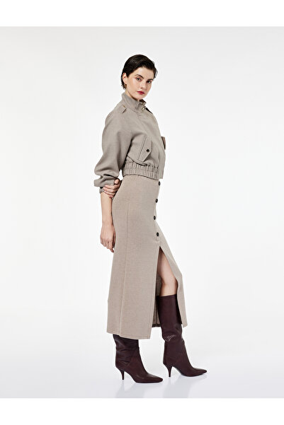 Koton Slim Fit Düğmeli Yırtmaç Detaylı Midi Triko Kalem Etek