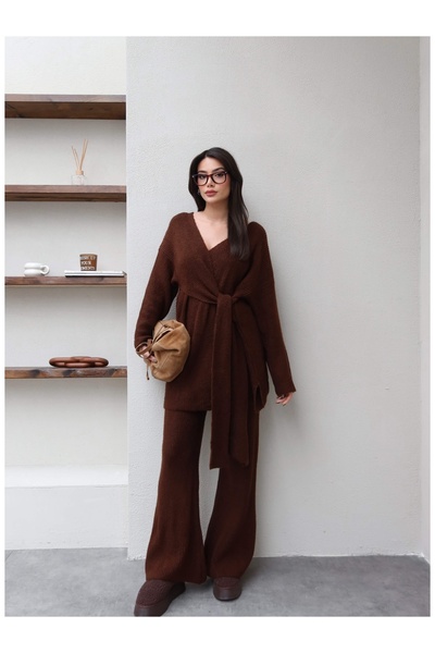 ESRAHELVACI Tie-Up Knitwear Set