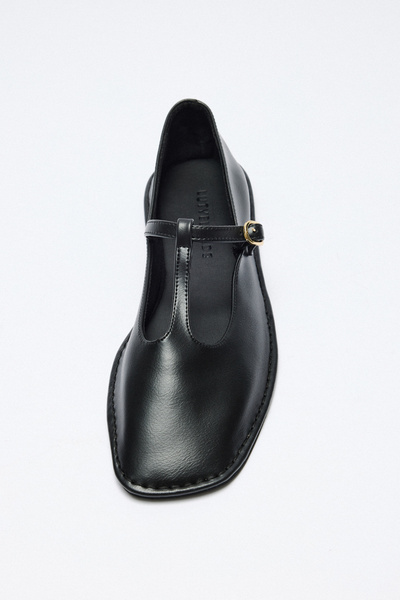 LUTVELIZADE Babet 2523 - Pencereli Küt Siyah Kadın Babet