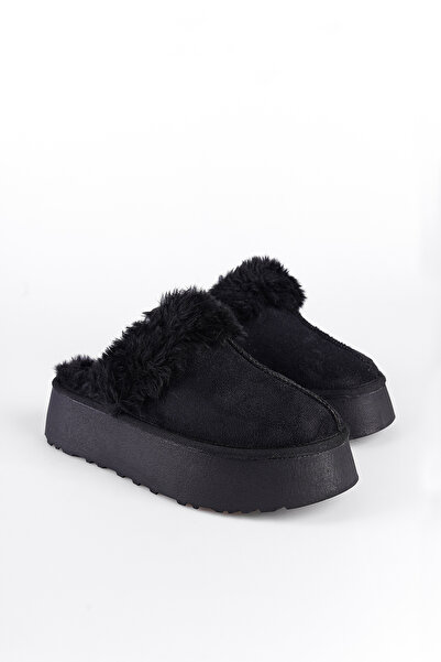 Capone Outfitters Women's Slippers - Furry and Closed Toe