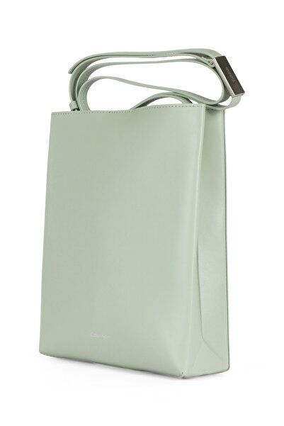 Calvin Klein Women's Shoulder Bag K60K612649-Ldn