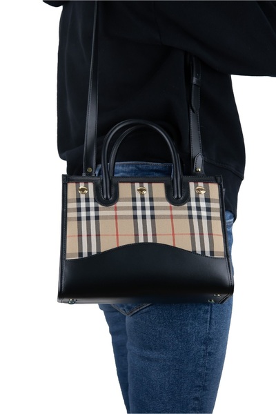 BURBERRY Women's Black Shoulder Bag - 8075423