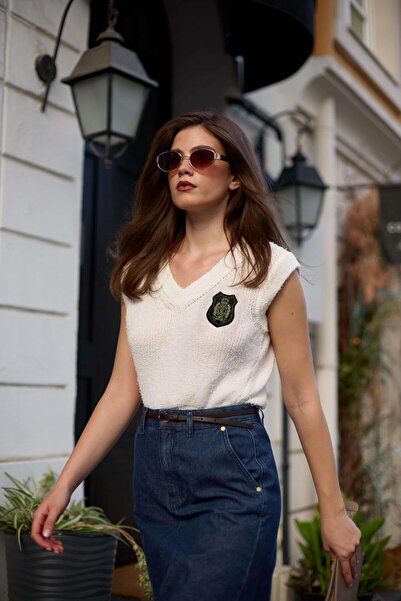 Setre Tricotaj fără mâneci cu decolteu în V crem cu detalii de broderie