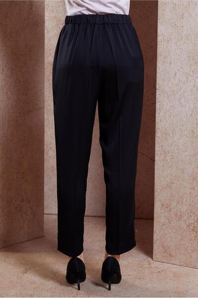 Alvina 70741 Model Satin Textured Carrot Pants