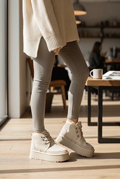 DİVOLYA Ugy béžové (4,5 cm) šněrovací boty pro každodenní nošení s kožešinou uvnitř