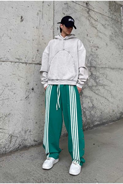 serline Φαρδιά αθλητική φόρμα με λεπτομέρεια με ριγέ κουμπιά