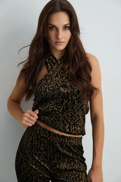 Gusto Leopard Print Velvet Flared Trousers - Black