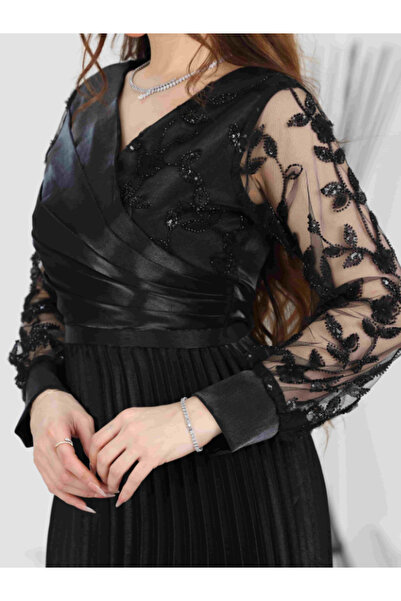 Nice Model Black Pleated Mikado Evening Gown Embroidered Lace Sleeves V Neck Formal Party Maxi Dress