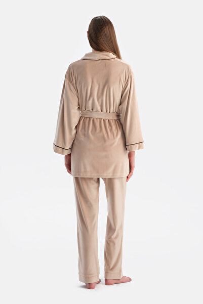 Dagi Milk Coffee Velvet Long Sleeve Dressing Gown