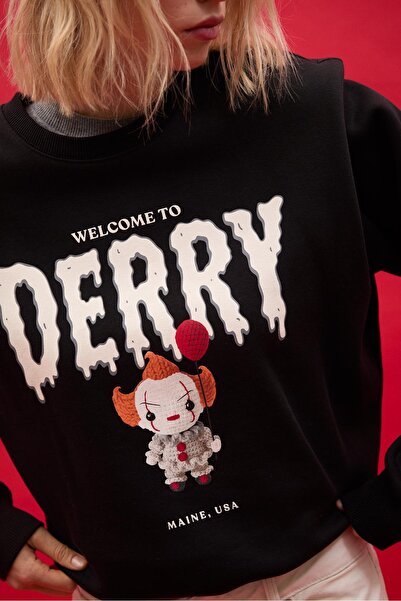 Stradivarius IT sweatshirt with shoulder pads