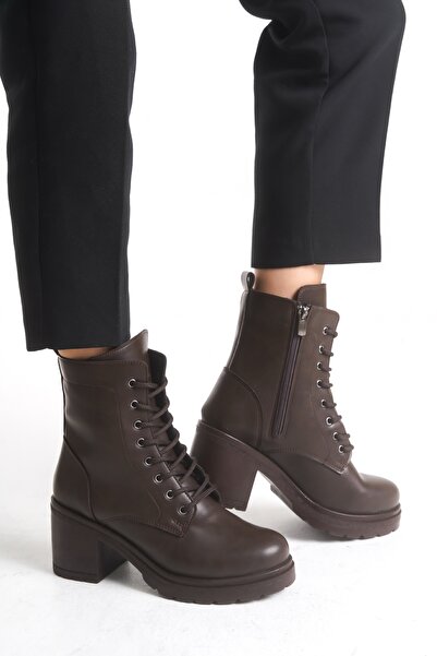 kajal ayakkabı حذاء بكعب عالي برباط وسحاب من BRS 001