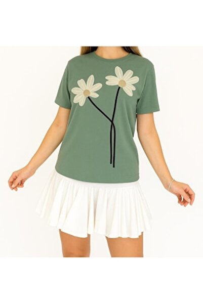OEM - Elegant T-shirt with 3D Flowers Pale Green Style and Comfort in a Unique Design