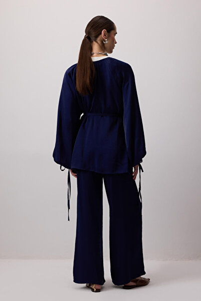 Touché Privé Biye Belt Textured Suit