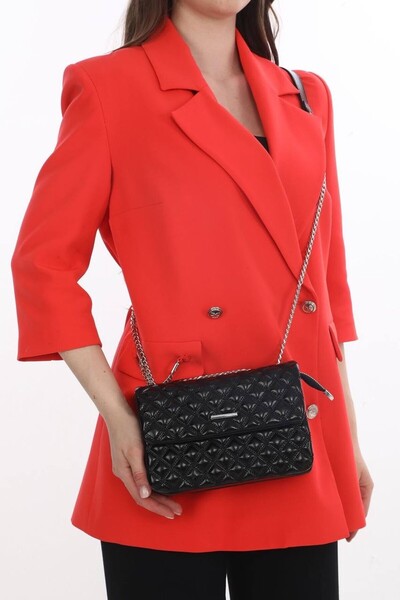 MAKRAS EXCLUSIVE Mkrs Shoulder Bag with Chain Strap, Magnetic Closure, Quilte...