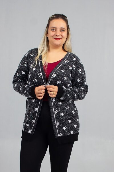 Truva XXL Black Bearded Knitwear Cardigan Elevate Your Style with Elegance!