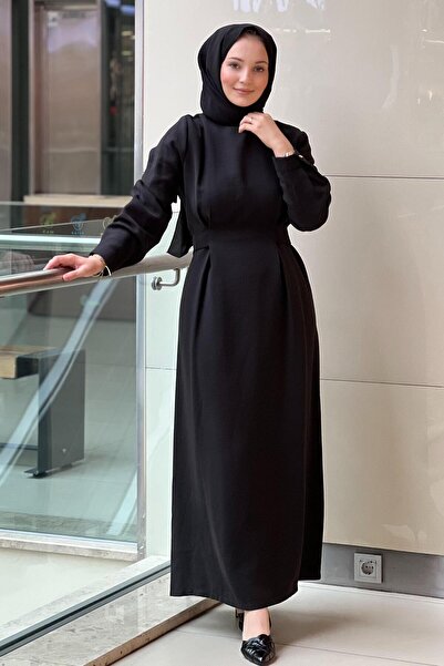 Nuss Pleated Belt Detailed Dress