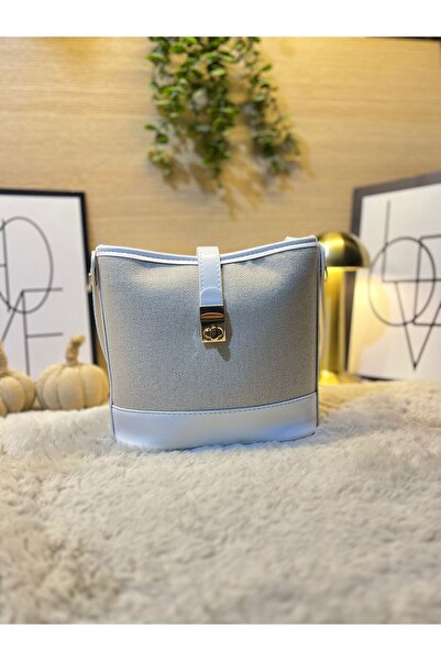 MODANTA Natural Straw Bag - Lightweight and Trendy Adjustable Strap Bag for Vacation and Daily Outfits