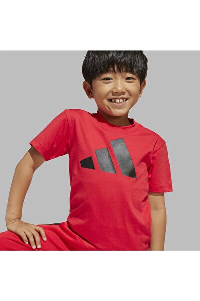 adidas ESSENTIALS T-SHIRT-Red