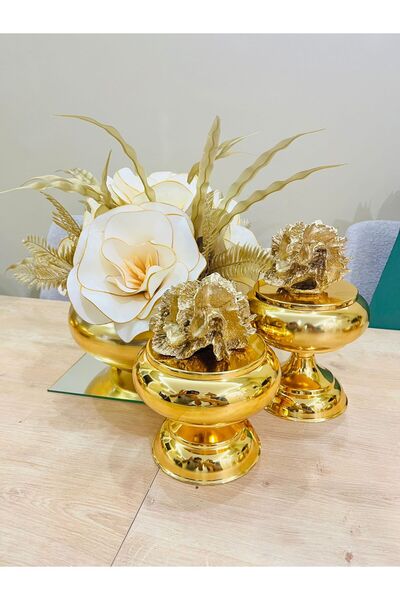 essacraft Gold Ufo Vase Arrangement and 2-Piece Coral Set-Decorative