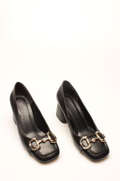 İDİL كعب نسائي بإبزيم جلدي أسود