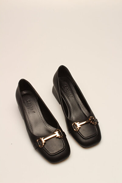 İDİL SİYAH CİLT TOKALI KADIN TOPUKLU