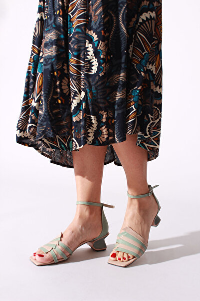 İDİL ملابس نسائية يومية باللون البيج النعناعي