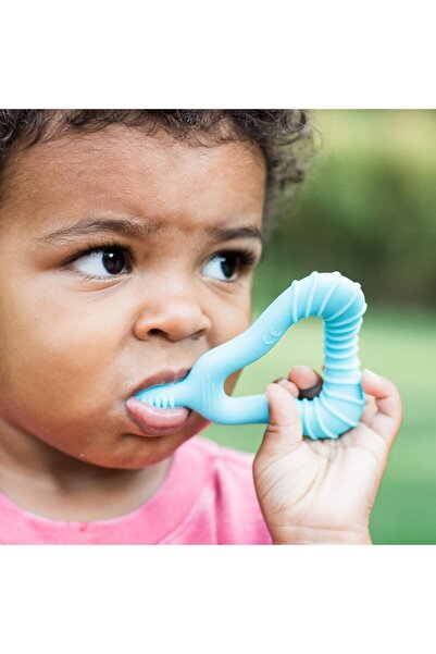 Green Sprouts عضاضة ضروس مصنوعة من السيليكون | تهدئ وتدلك اللثة الضروس وأسنان الطفل | ناعمة