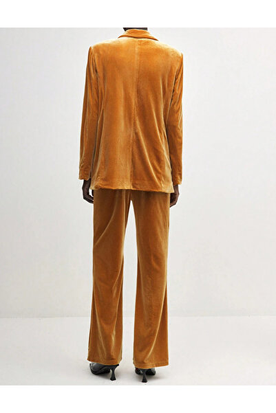 Sheya Sheya suit, brown