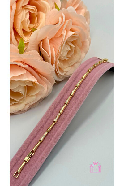 Moond Accessories سوار شوبينغ الذهبي الأنيق المرصع بالأحجار الكريمة