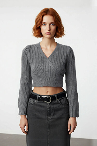 PayBuy Women's Anthracite Ribbed Double-Breasted Knit Sweater with Crop Cut, Stylish and Comfortable Outfits for Winter Days