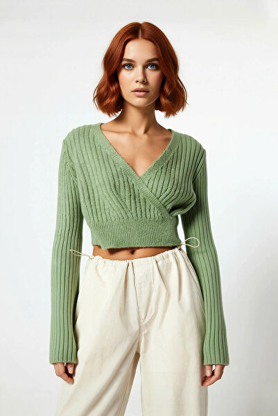 PayBuy Women's Anthracite Ribbed Double-Breasted Knit Sweater with Crop Cut, Stylish and Comfortable Outfits for Winter Days