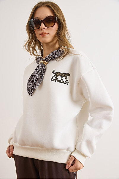 Olalook Women's White Scarf Detailed Embroidered Sweatshirt Swt-19000762