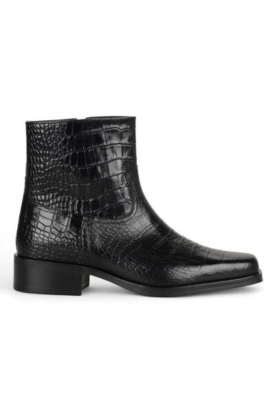 FootCourt Black Zippered Crocodile Patterned Leather Boots Chester