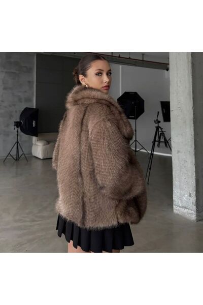 moda paketi Hnědý oversize dámský kabát z umělé kožešiny