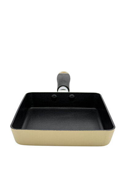 B&D NON-STICK SQUARE EGG PAN 13x14CM