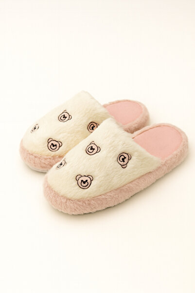 Beyond Γυναικείες παντόφλες σπιτιού με κεντημένο βελούδινο αρκουδάκι BYNDFKB02