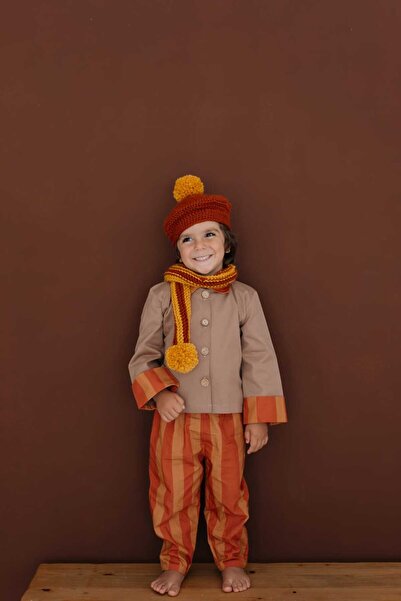 ilo and friends قبعة باريس المحبوكة