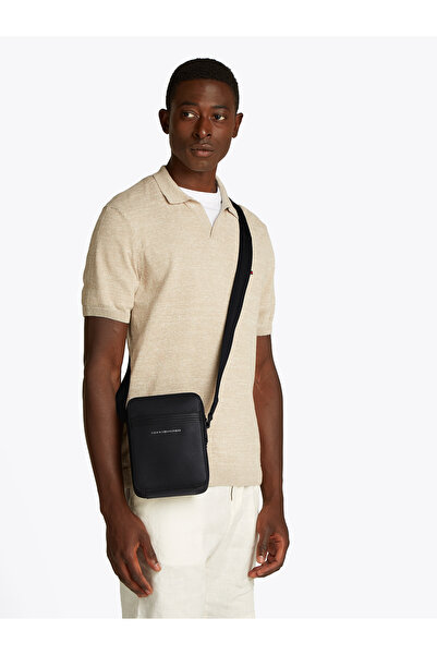 Tommy Hilfiger Men Black Business Leather Reporter Bag