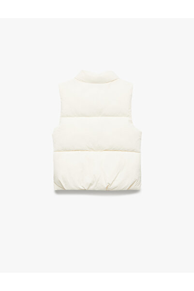 Koton سترة منفوخة بدون أكمام مع ياقة عالية وإغلاق بالكبسولات