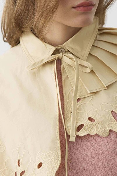 Hooopstore Premium Poplin Pleated Detailed Embroidered Butter Yellow Collar