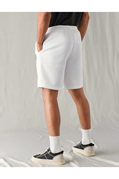 Sheya MANFINITY shorts by Sheya, white