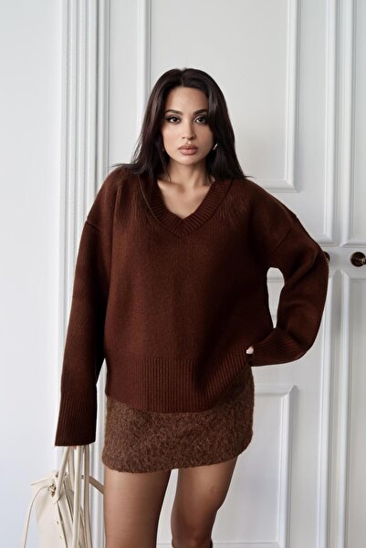 Serica Moda Pulover maro oversize cu decolteu în V