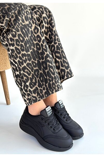 Erbilden Yejja Black Leather Lace-Up Sneakers