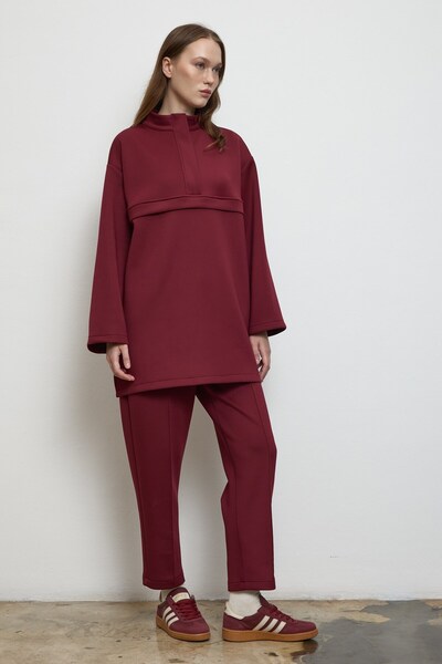 QANU بدلة سيلفا مع بنطلون باللون العنابي